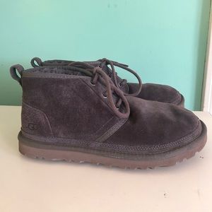 Women’s Uggs Size 8